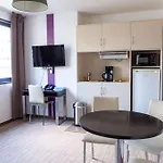 Zenitude Residences Voltaire فندق