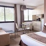 فندق Zenitude Residences Voltaire *