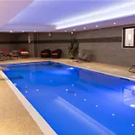 فندق Zenitude Residences Voltaire *