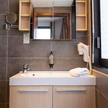 Zenitude Residences Voltaire فندق