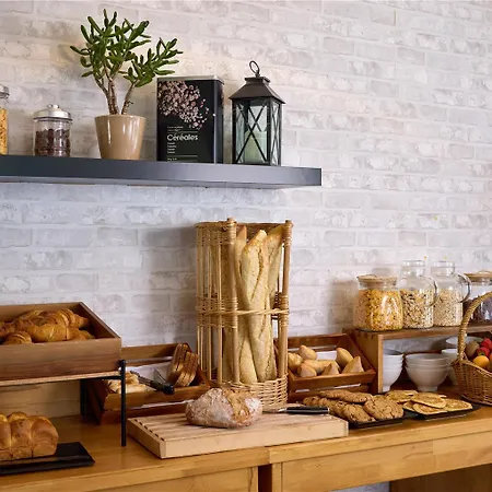 Zenitude Residences Voltaire Отель