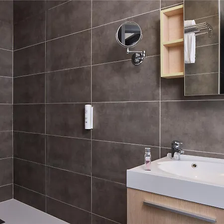 Zenitude Residences Voltaire فندق *